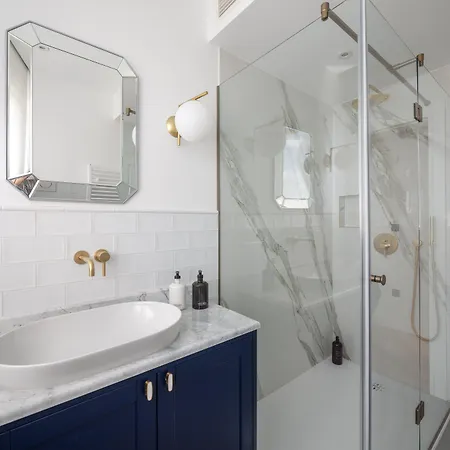 By Splendida Palace Apartment