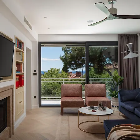 Apartment By Splendida Palace Split